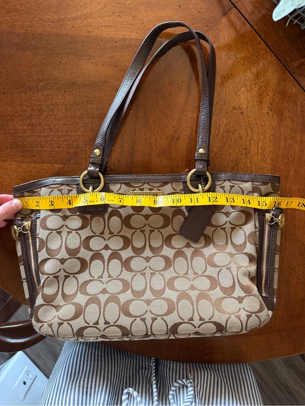 Coach Gallery Signature Zip Tote - Picture 8 of 12